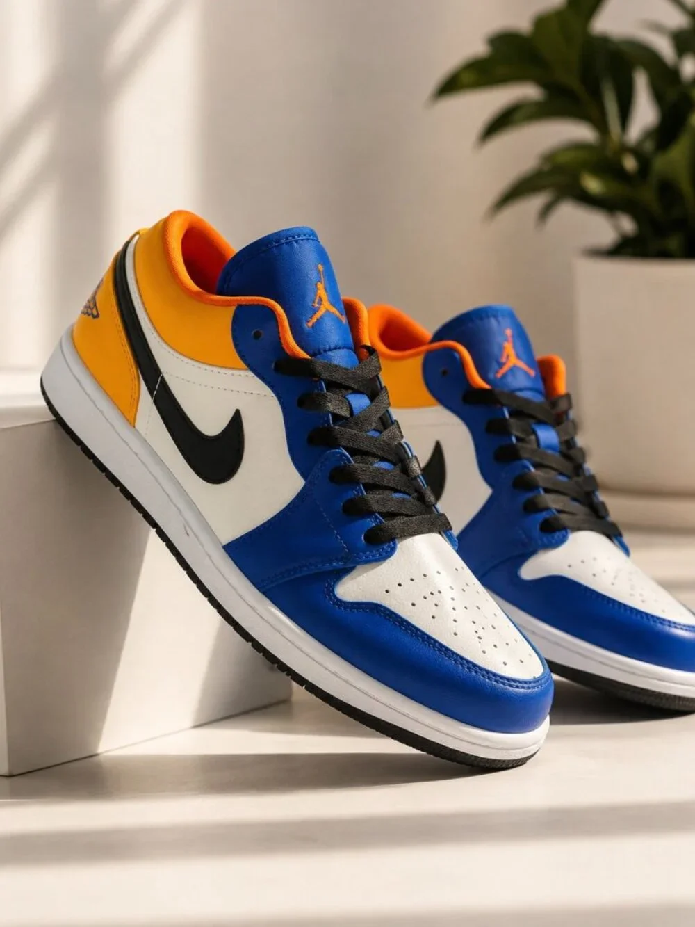 Jordan air Jortdan 1 low Men's Leather Colorblock Lace-Up Sneakers